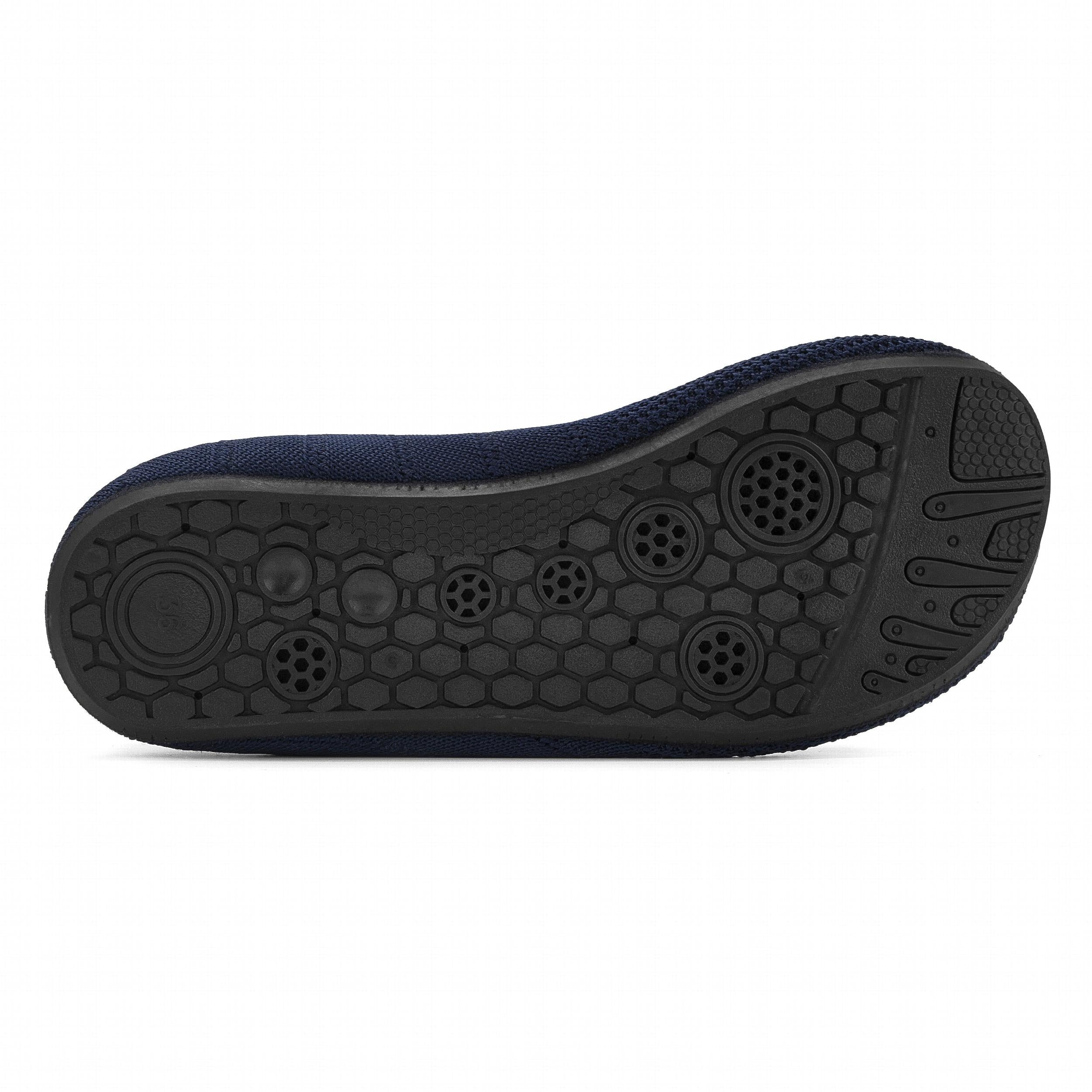 Boys Mesh Slip On Barefoot Shoes Lightweight Non slip Slippers