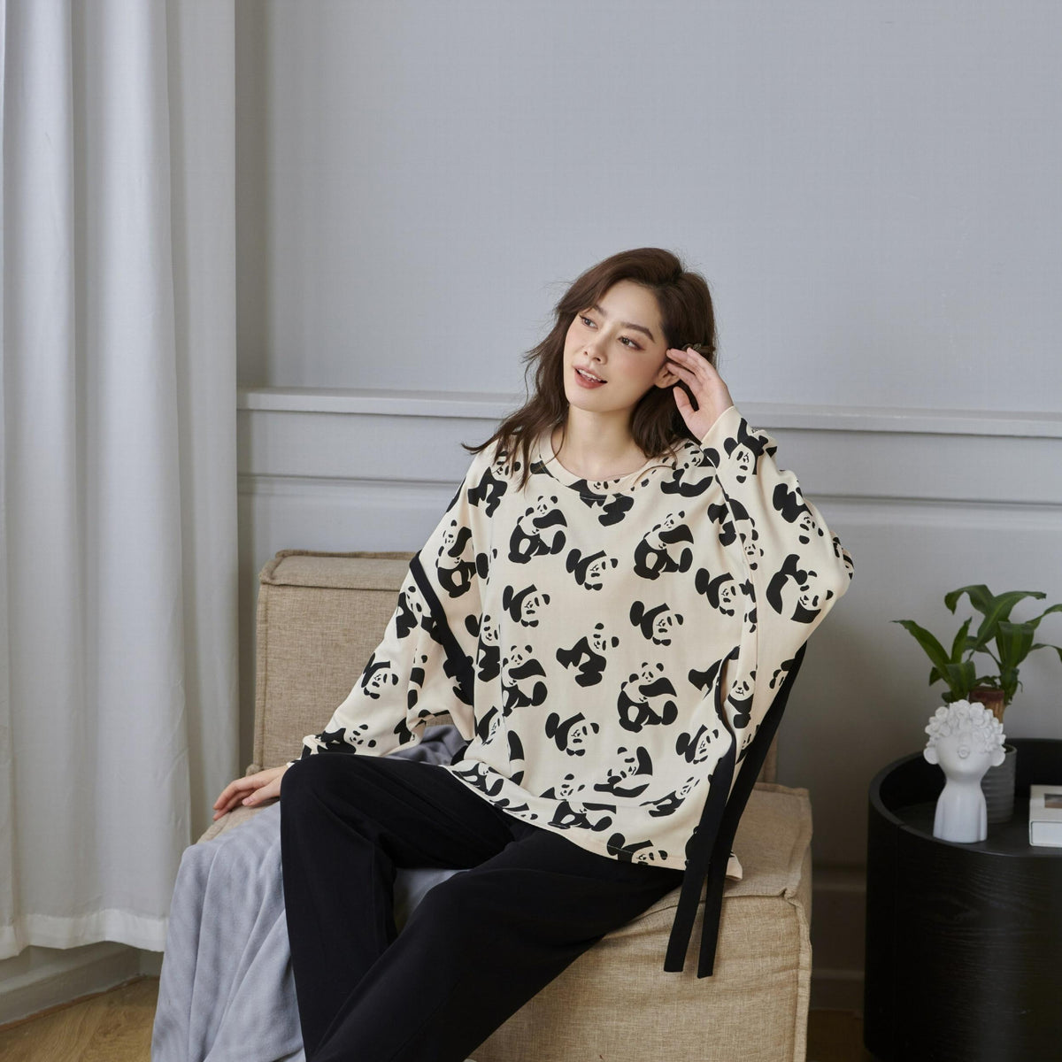 Panda Print Pajama Set Long Sleeve Crew Neck Top & Pants