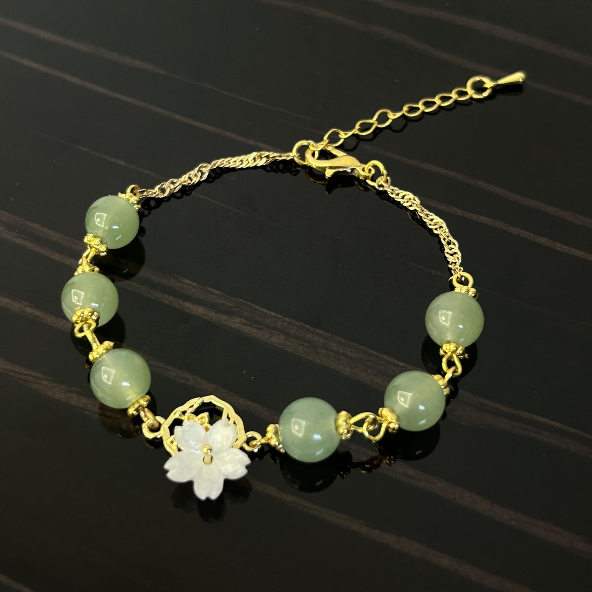 Peach Blossom Green Bead Bracelet - Chinese Style