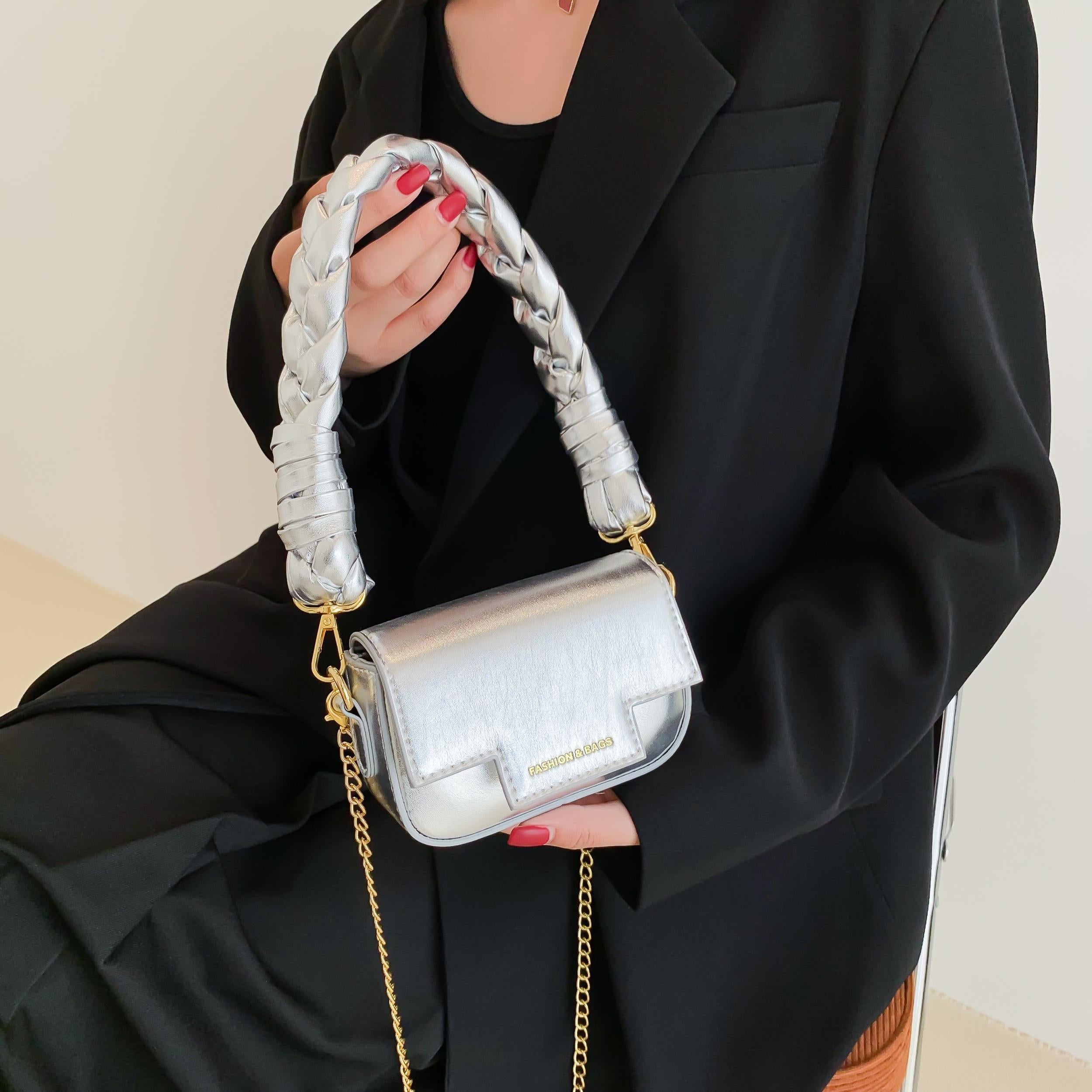 Women's Shoulder Bag with Thick Strap Fine Chains