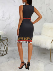  Geometric Print Round Neck Midi Dress