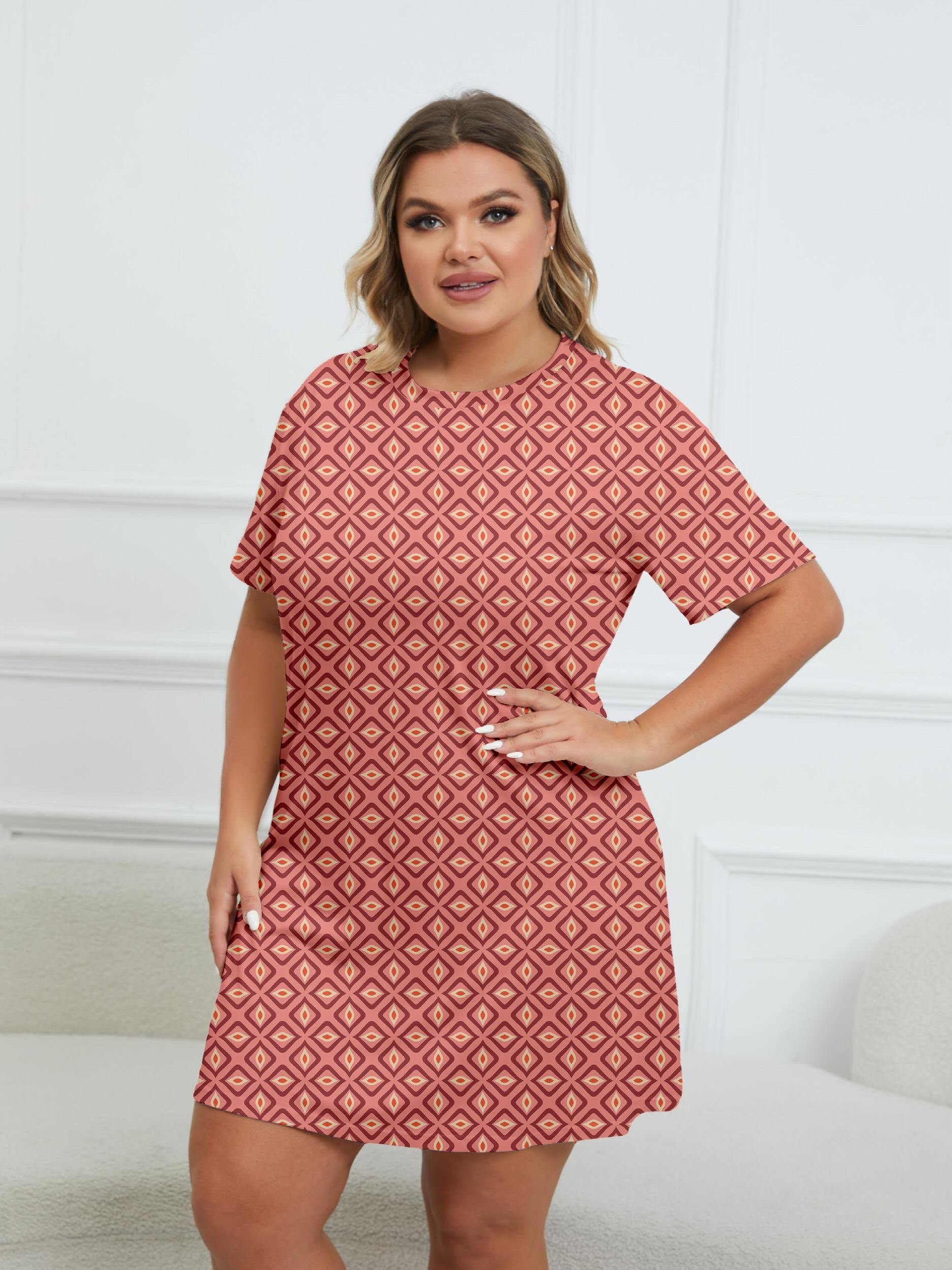  Geometric Print Round Neck Short Sleeve Tee Nightdress