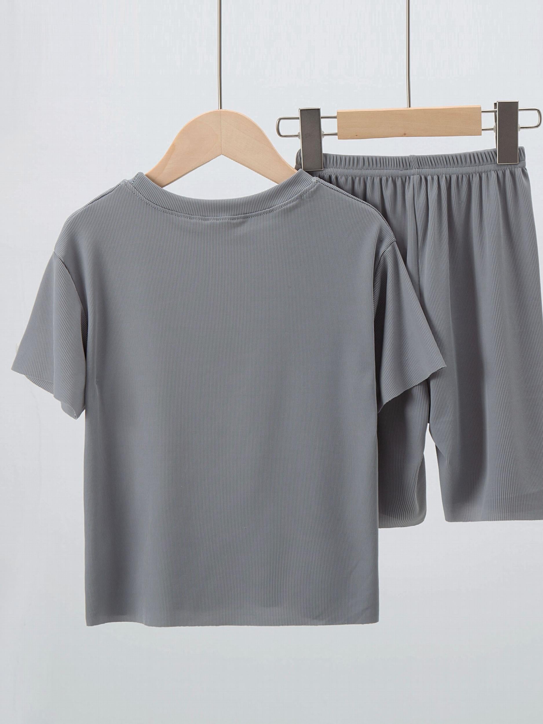 2pcs Boys Smile Face Icon Loungewear Set Kids Summer T shirt & Shorts