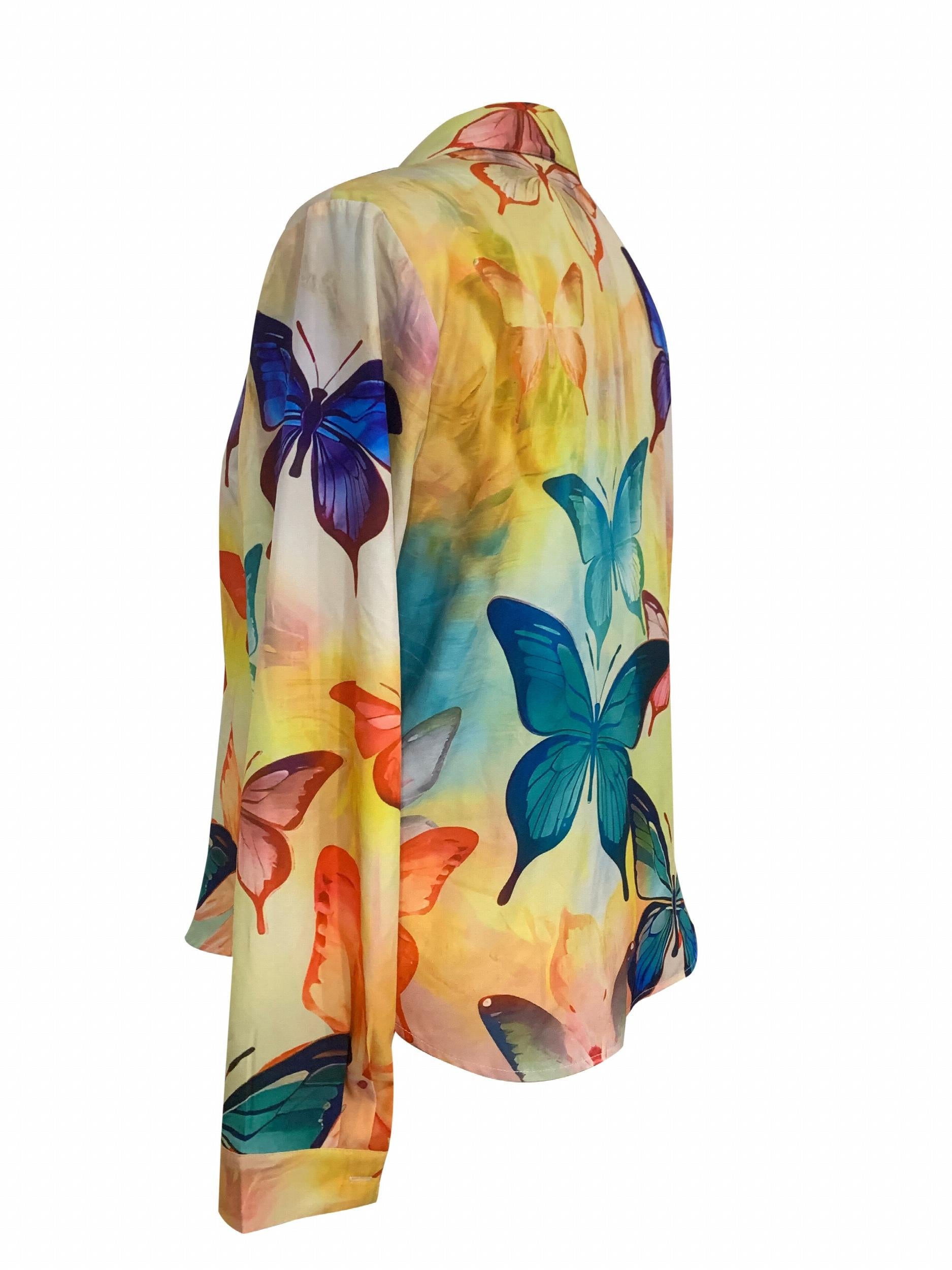  Butterfly Print Button Up Long Sleeve Blouse