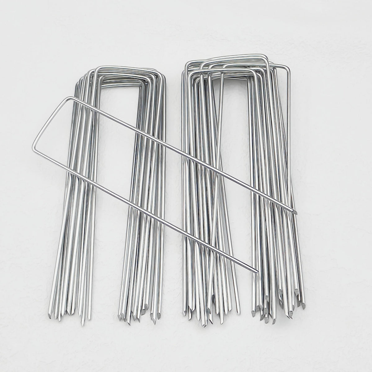 50pcs Heavy Duty U Shaped Garden Stakes for Weed Fabric & Netting