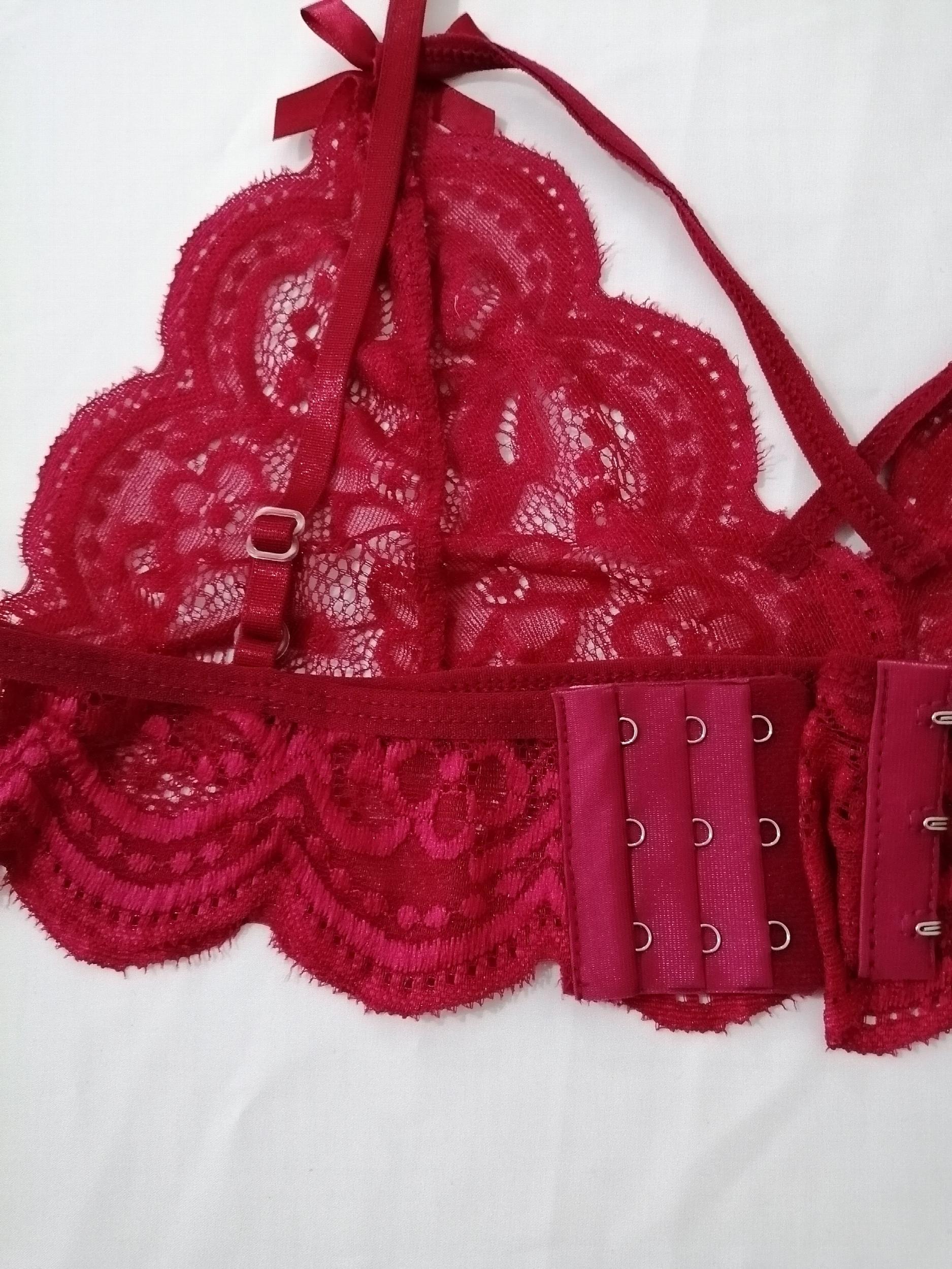 Romantic Lace Lingerie Set Scallop Trim Triangle Bra & Panties