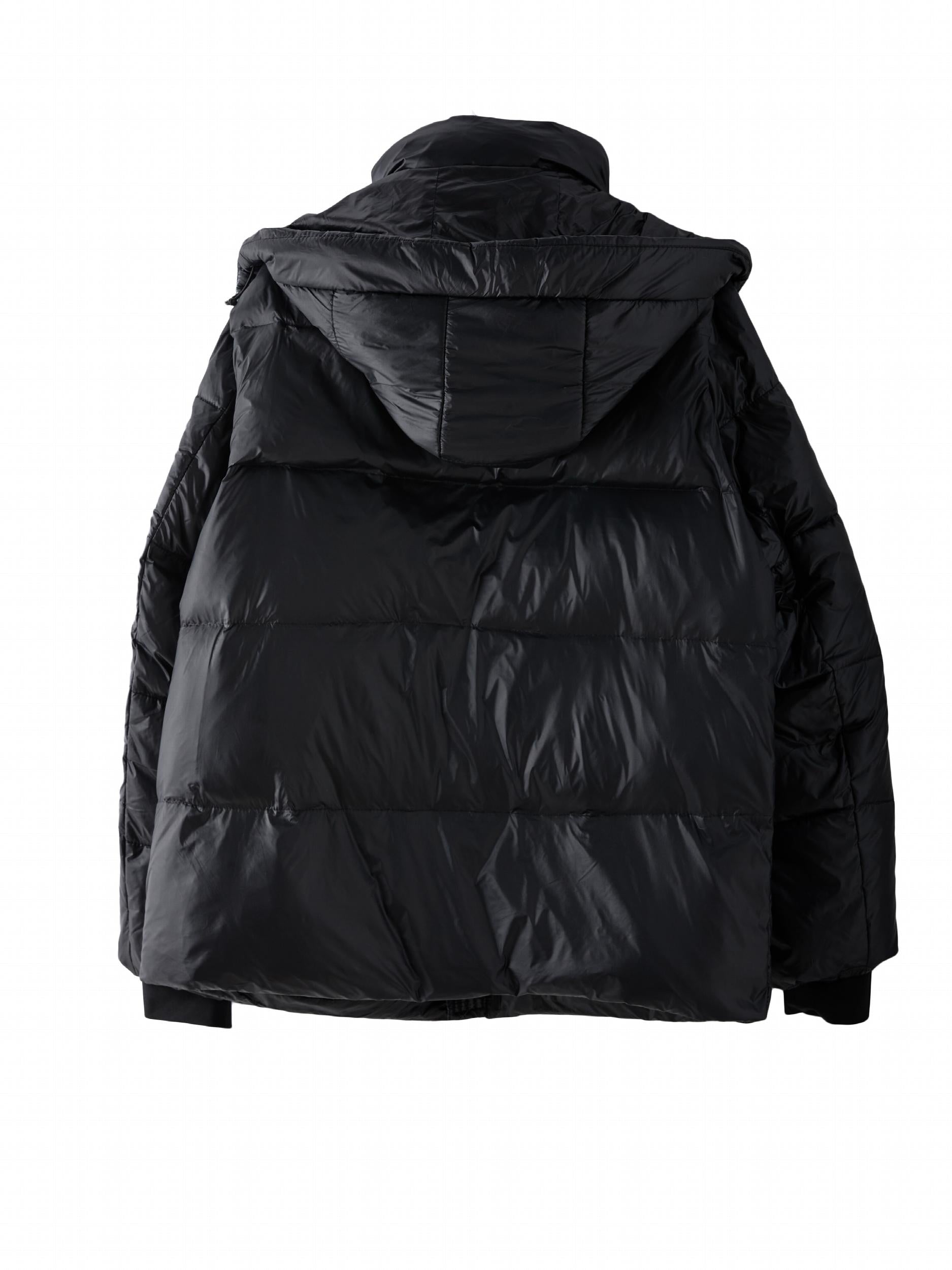 Fashionable Down Jacket for Winter Mountaineering and Hiking