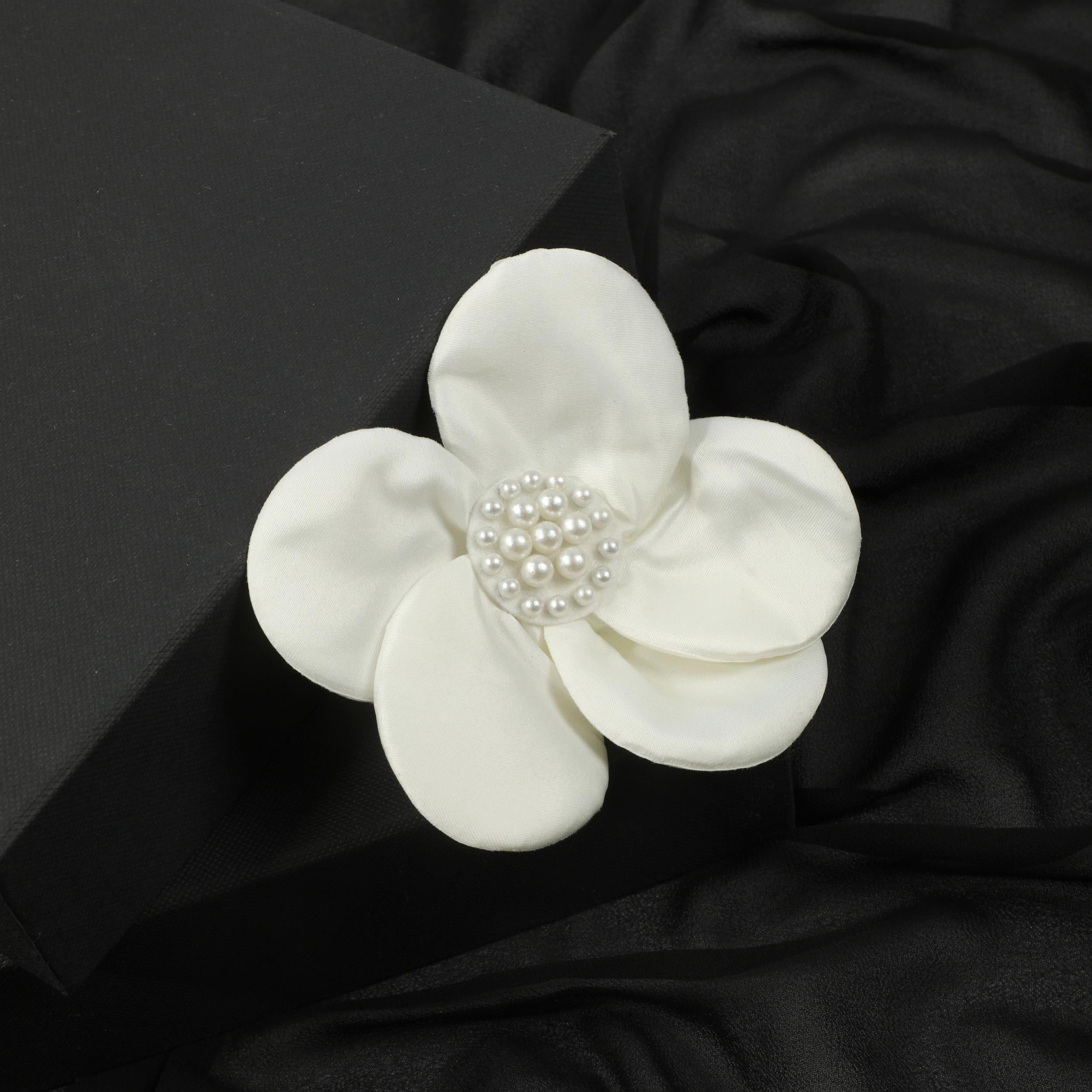 Bead Flower Collar Decorated Pins For Women