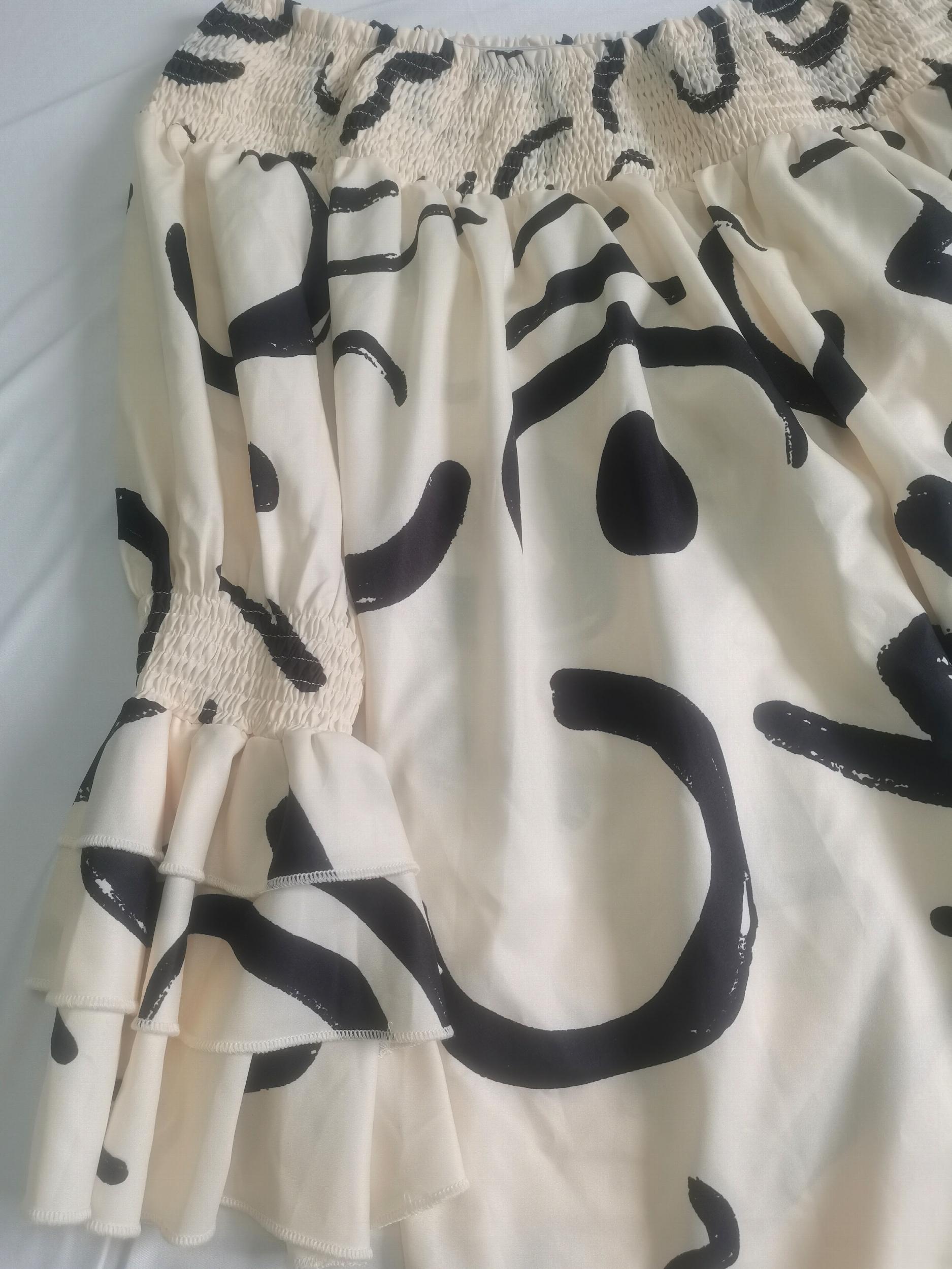  Geometric Print Off Shoulder Ruffle Midi Dress