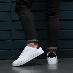 Men's Non slip Skate Shoes Casual Outdoor Lace up Walking Sneakers Flat Shoes