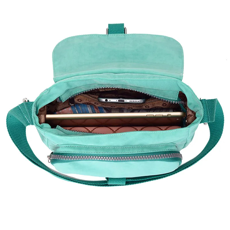 Women's Waterproof Shoulder Bag for Travel and Beach